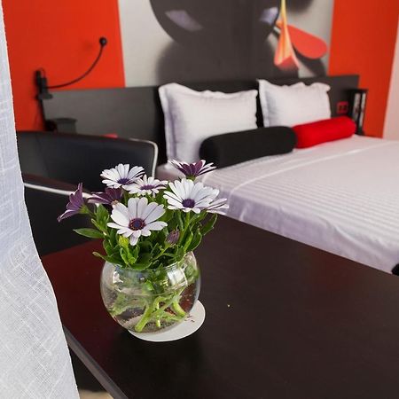 Hotel Gabrisa Razgrad Экстерьер фото